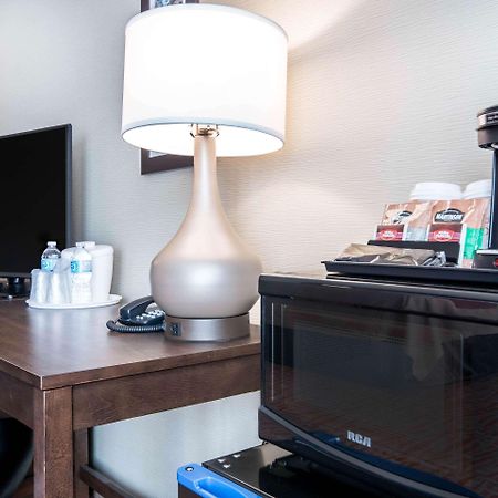 Comfort Inn & Suites Merritt Kültér fotó