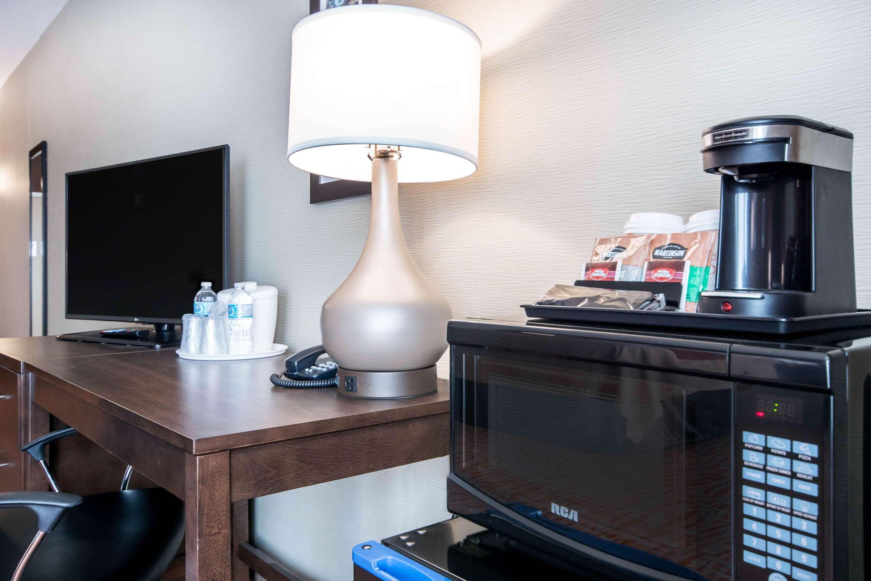 Comfort Inn & Suites Merritt Kültér fotó