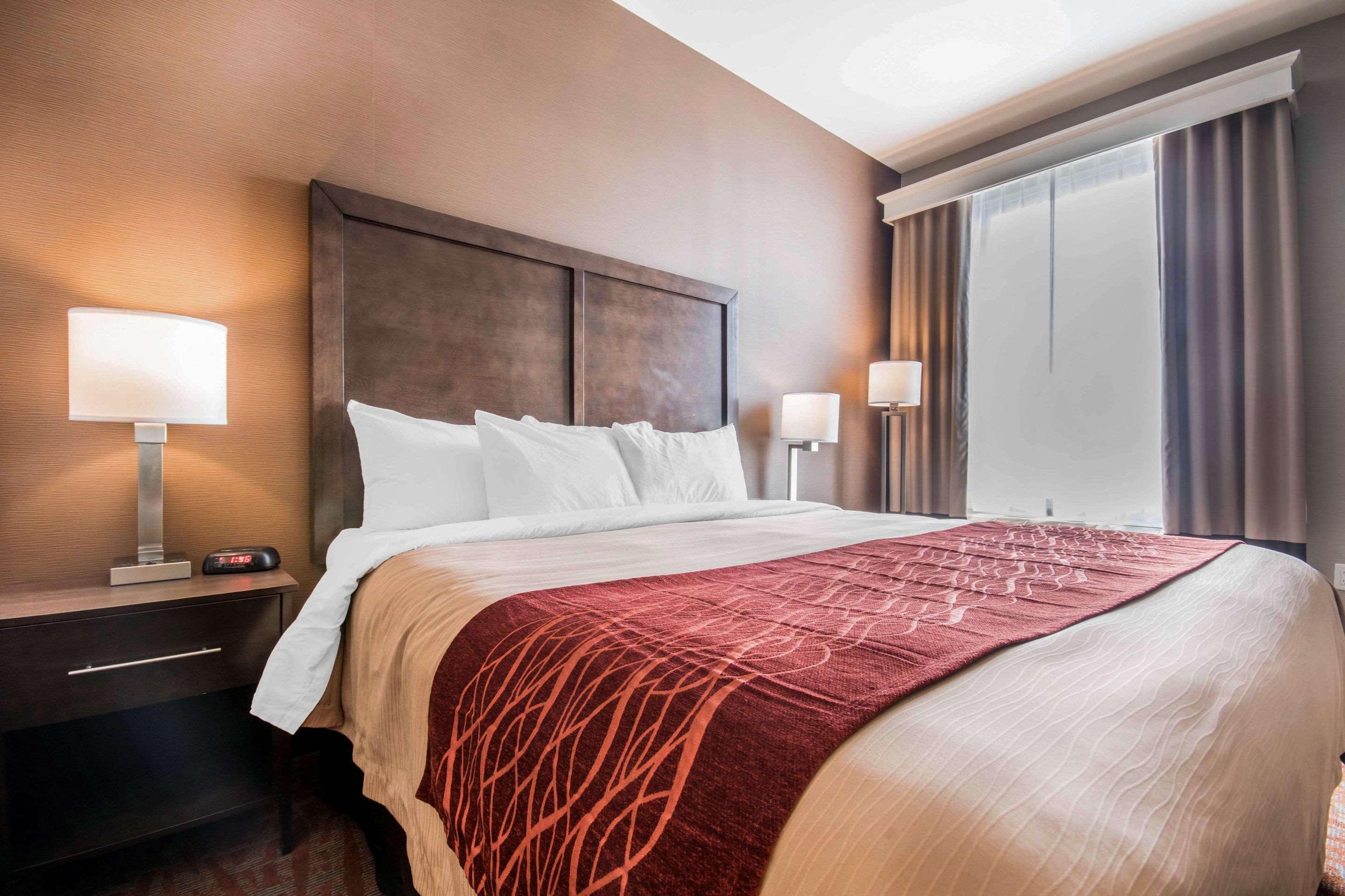 Comfort Inn & Suites Merritt Kültér fotó