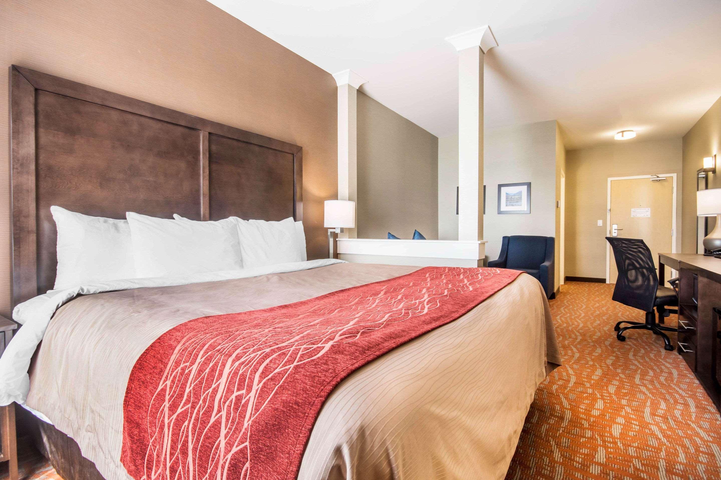 Comfort Inn & Suites Merritt Kültér fotó