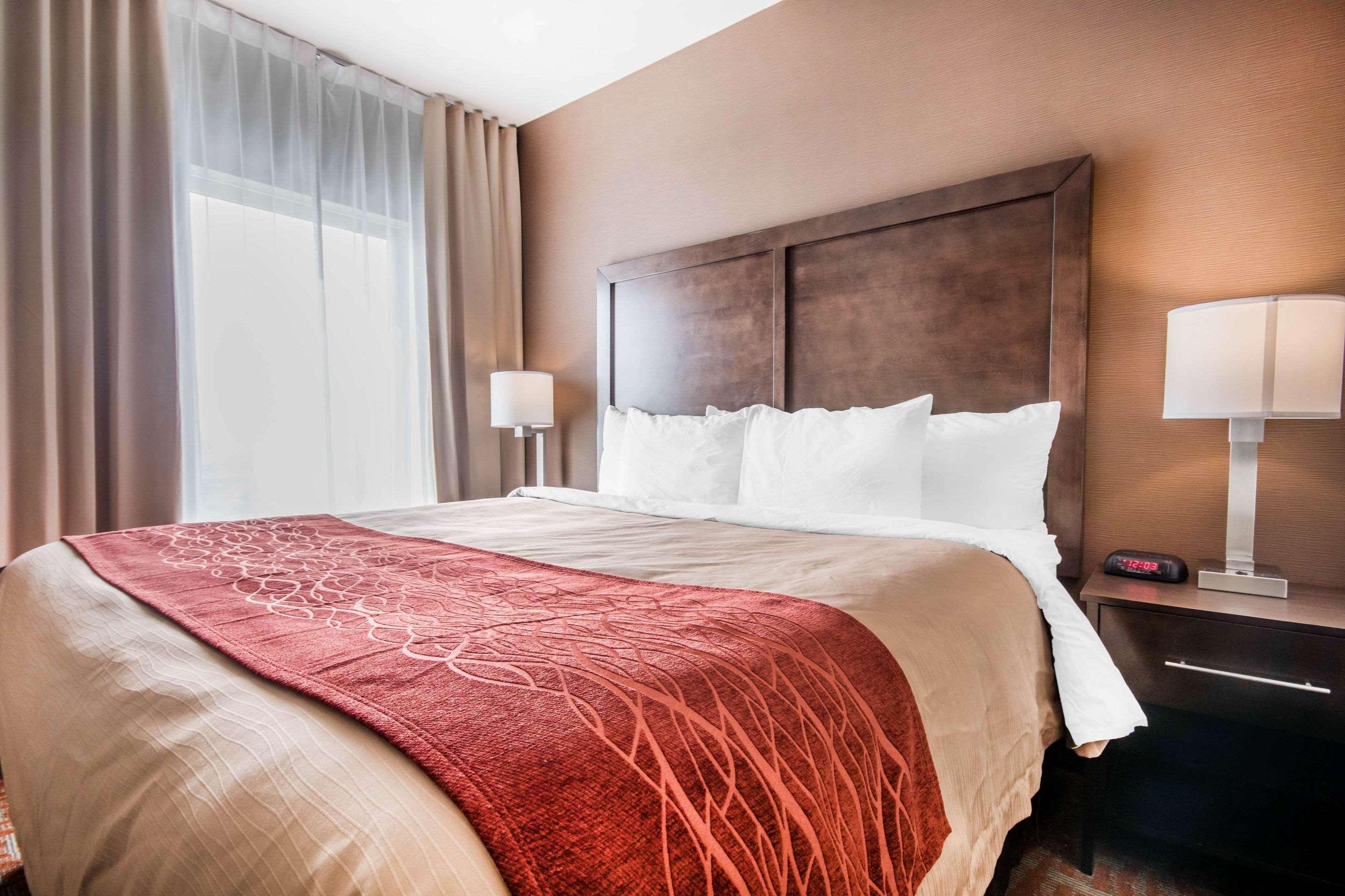 Comfort Inn & Suites Merritt Kültér fotó