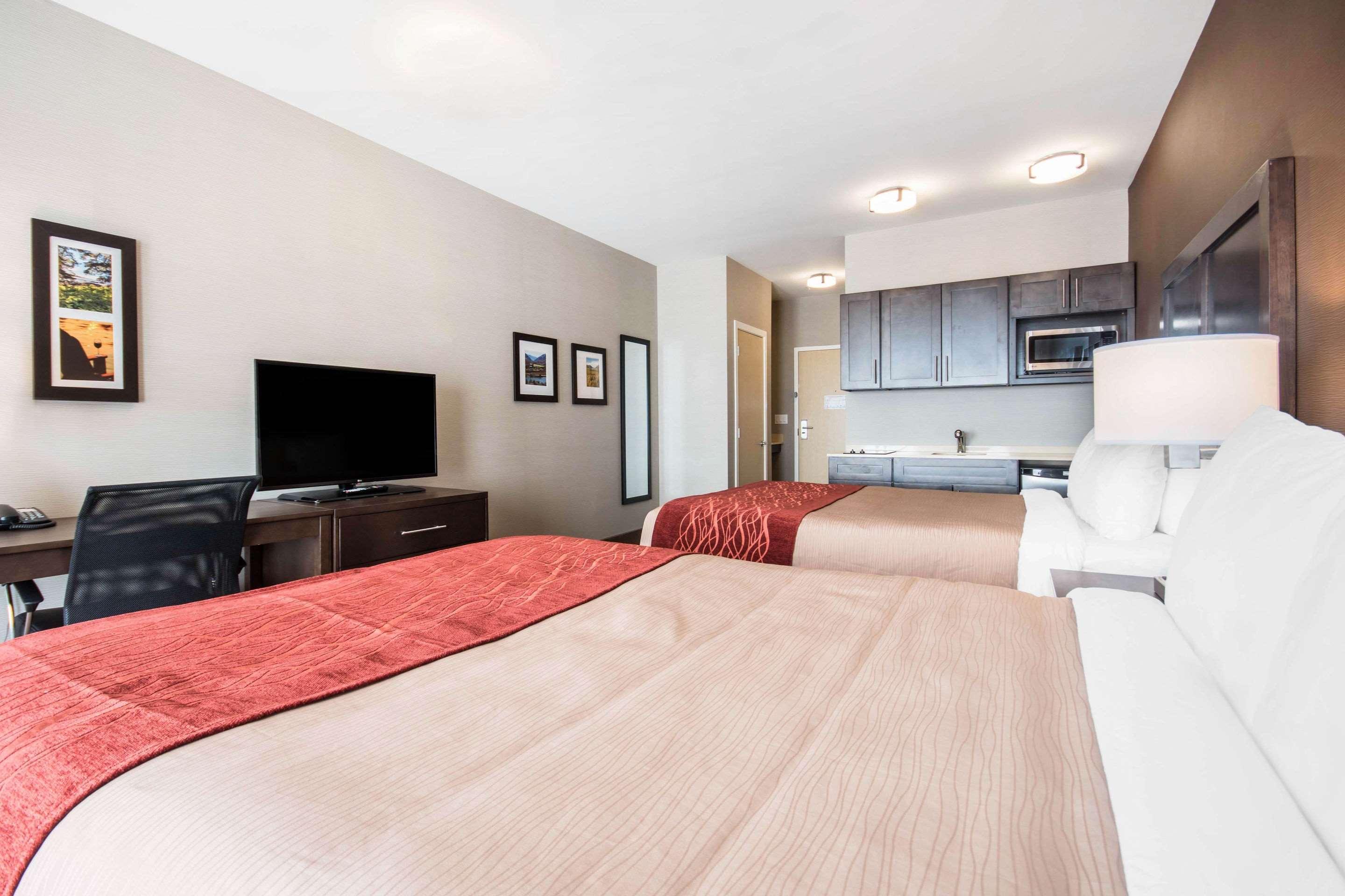 Comfort Inn & Suites Merritt Kültér fotó