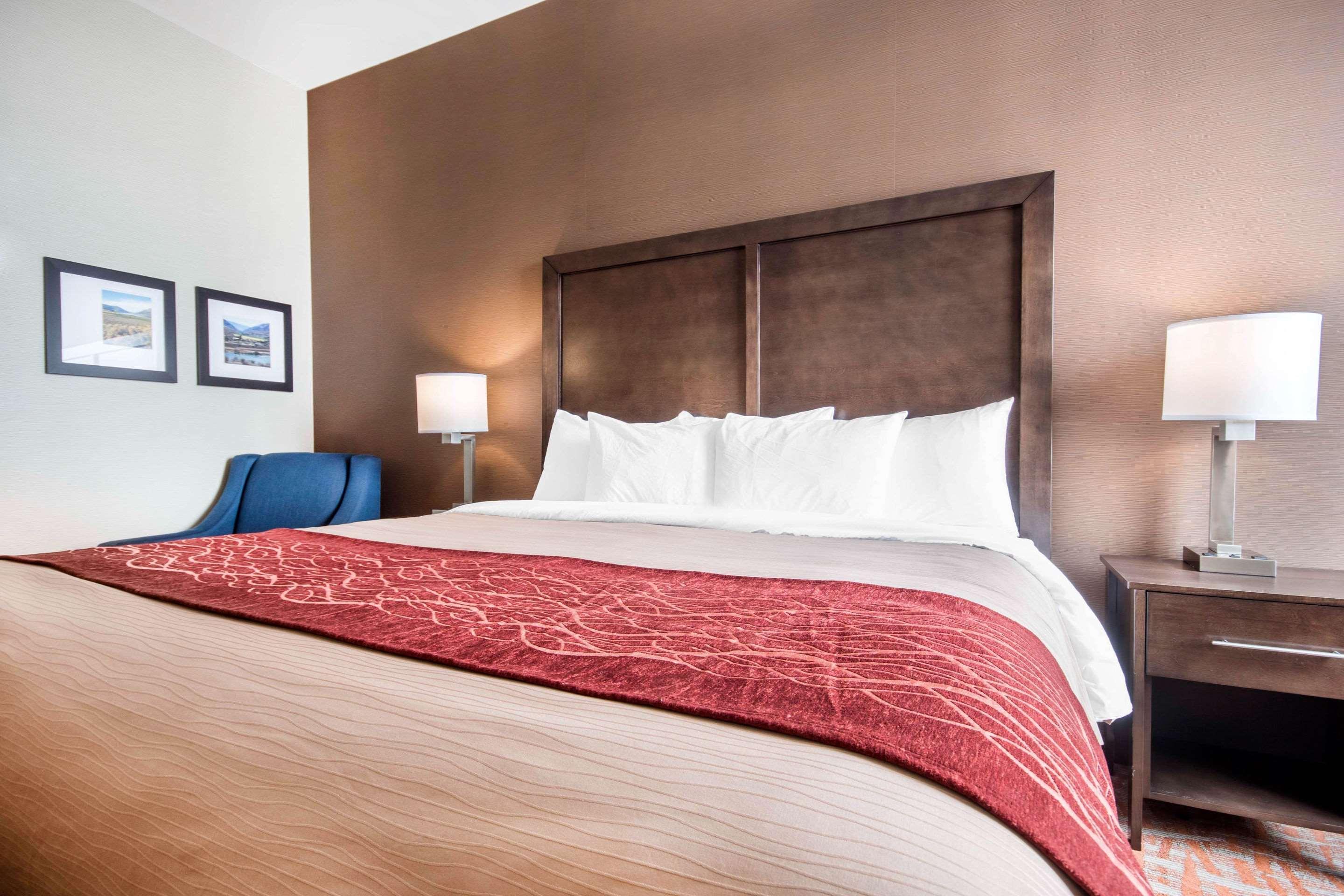 Comfort Inn & Suites Merritt Kültér fotó